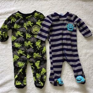 Baby boy Onesies w/footies.